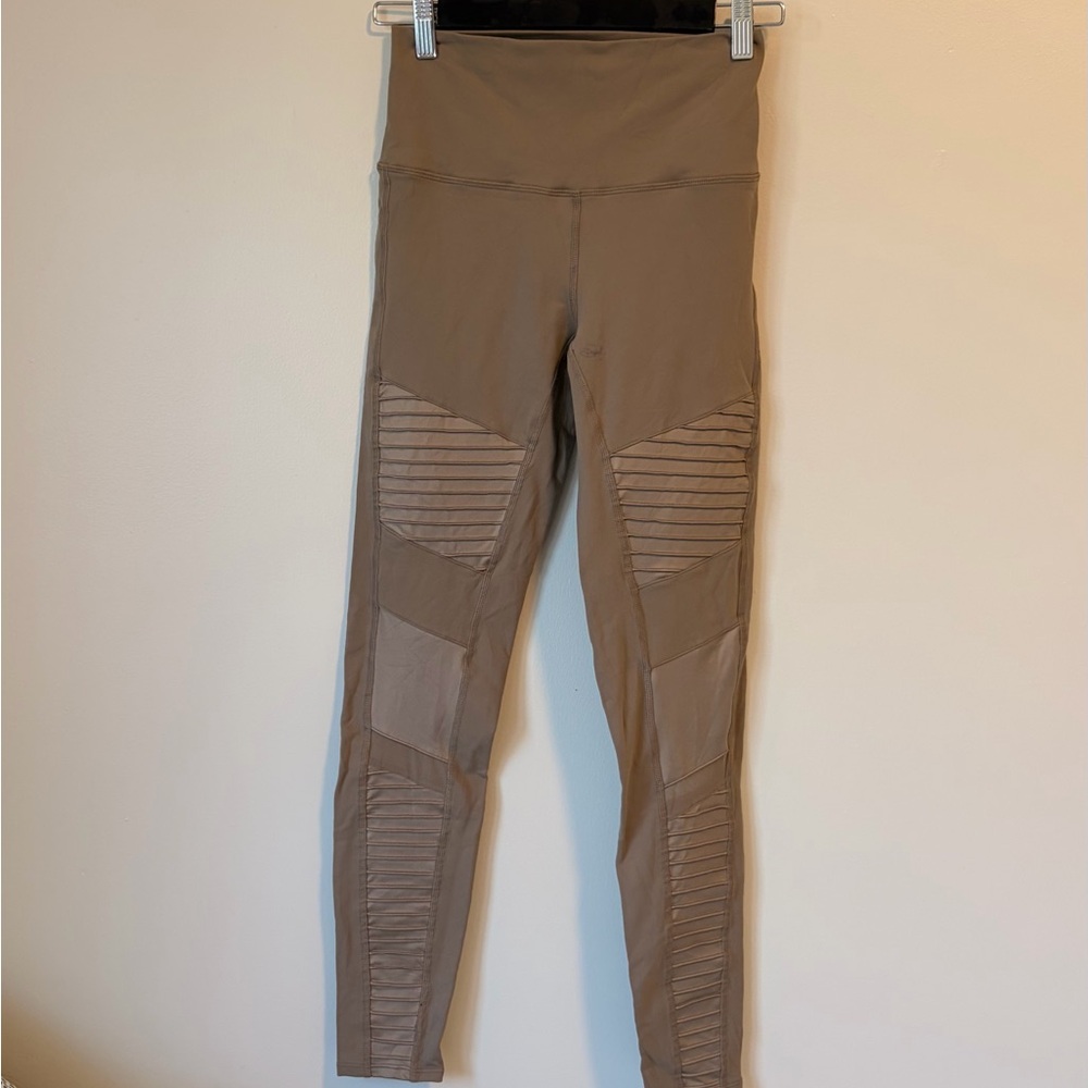 Alo Olive Green Leggings - Picture 14 of 14